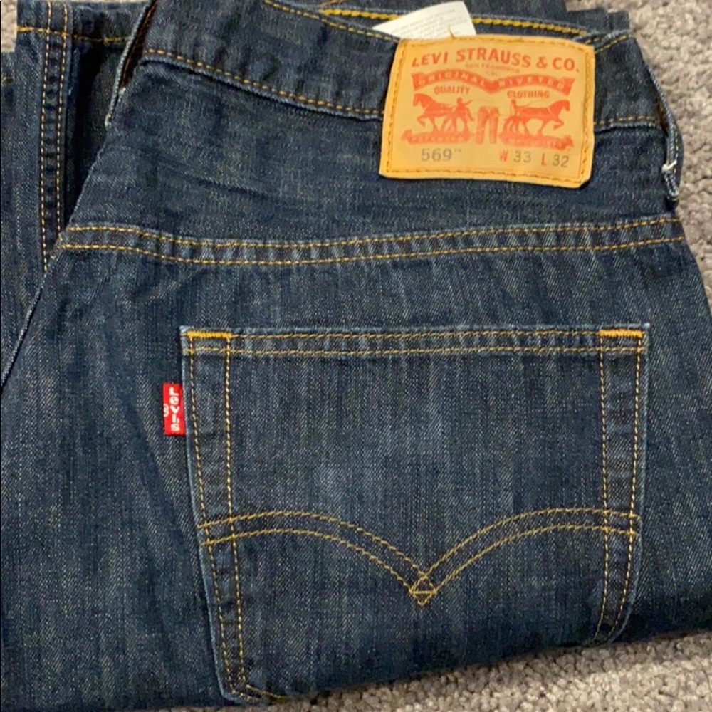 Levis pants - Picture 4 of 4